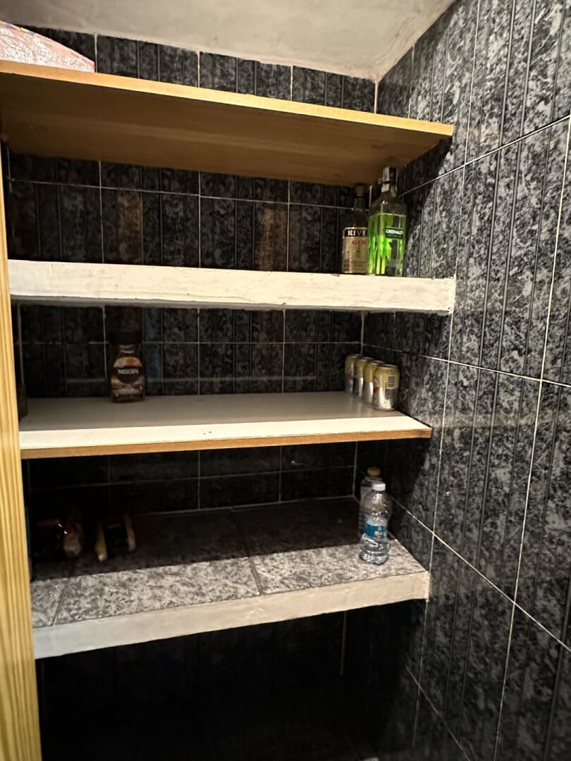 5 makuuhuone Huvila myytävänä paikassa Chilches mukana 
autotalli - 260 000 € (Ref: 8758594)