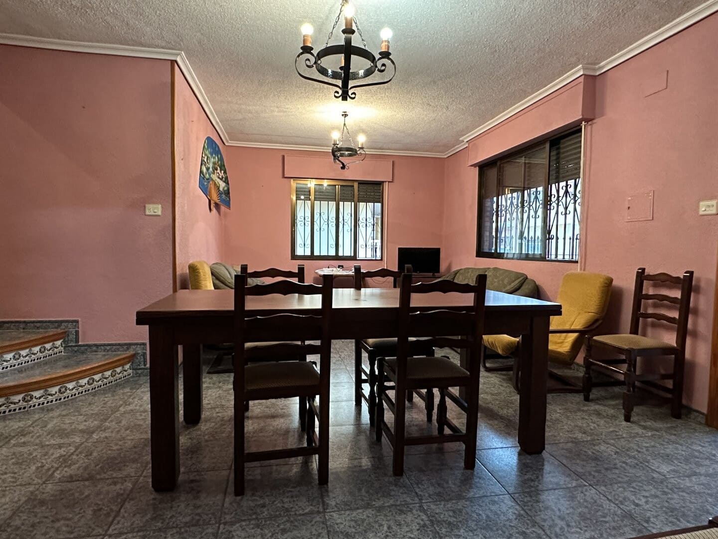 5 makuuhuone Huvila myytävänä paikassa Chilches mukana 
autotalli - 260 000 € (Ref: 8758594)