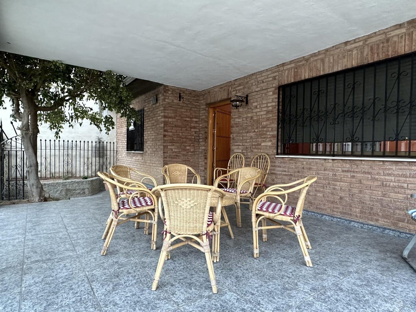 5 makuuhuone Huvila myytävänä paikassa Chilches mukana 
autotalli - 260 000 € (Ref: 8758594)