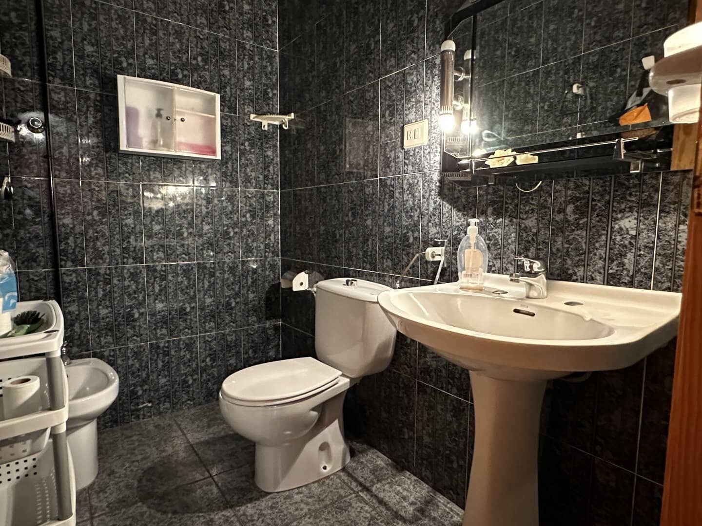 5 makuuhuone Huvila myytävänä paikassa Chilches mukana 
autotalli - 260 000 € (Ref: 8758594)