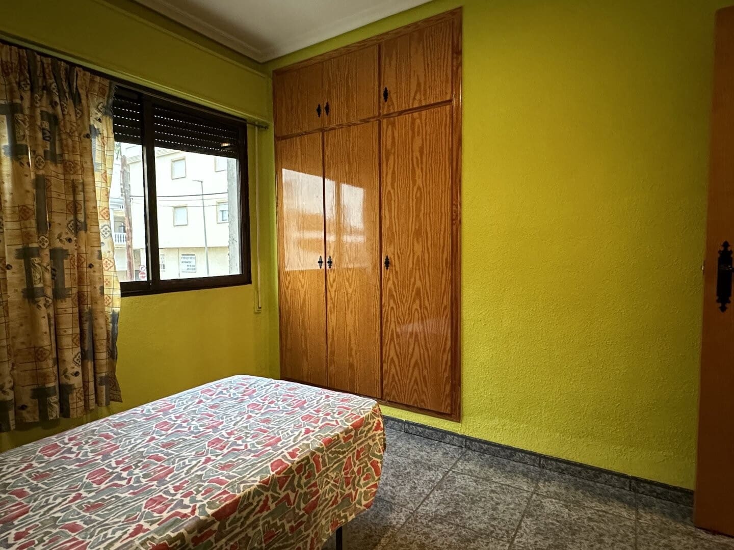 5 makuuhuone Huvila myytävänä paikassa Chilches mukana 
autotalli - 260 000 € (Ref: 8758594)