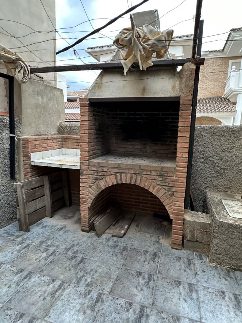 5 makuuhuone Huvila myytävänä paikassa Chilches mukana 
autotalli - 260 000 € (Ref: 8758594)