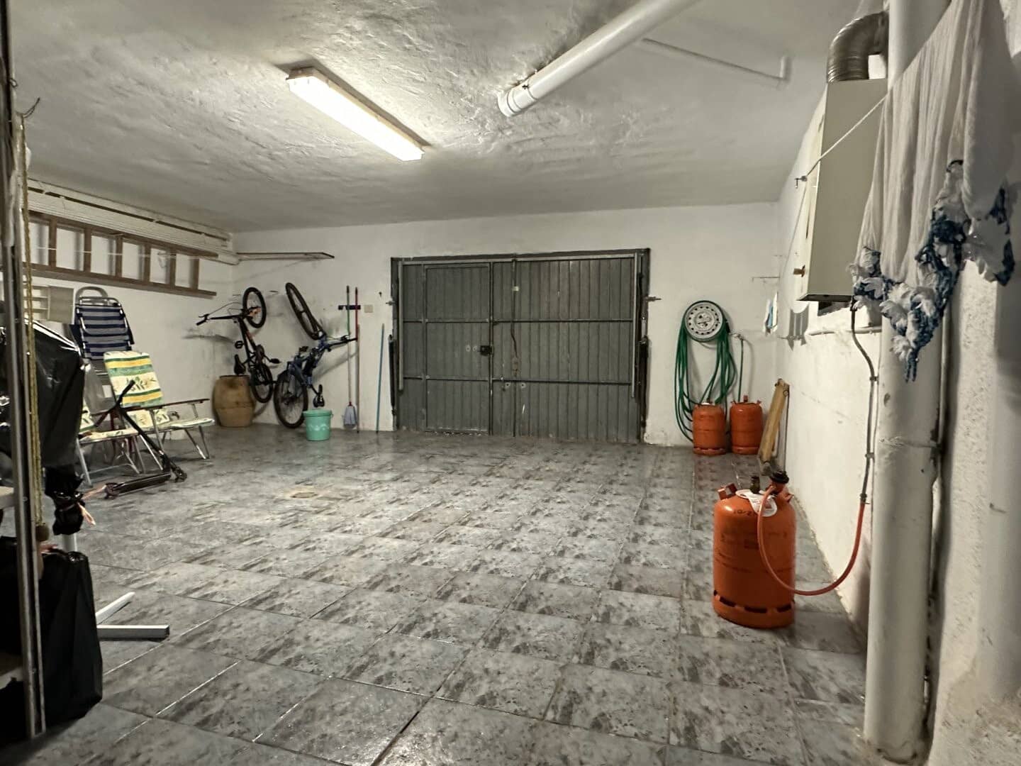 5 makuuhuone Huvila myytävänä paikassa Chilches mukana 
autotalli - 260 000 € (Ref: 8758594)