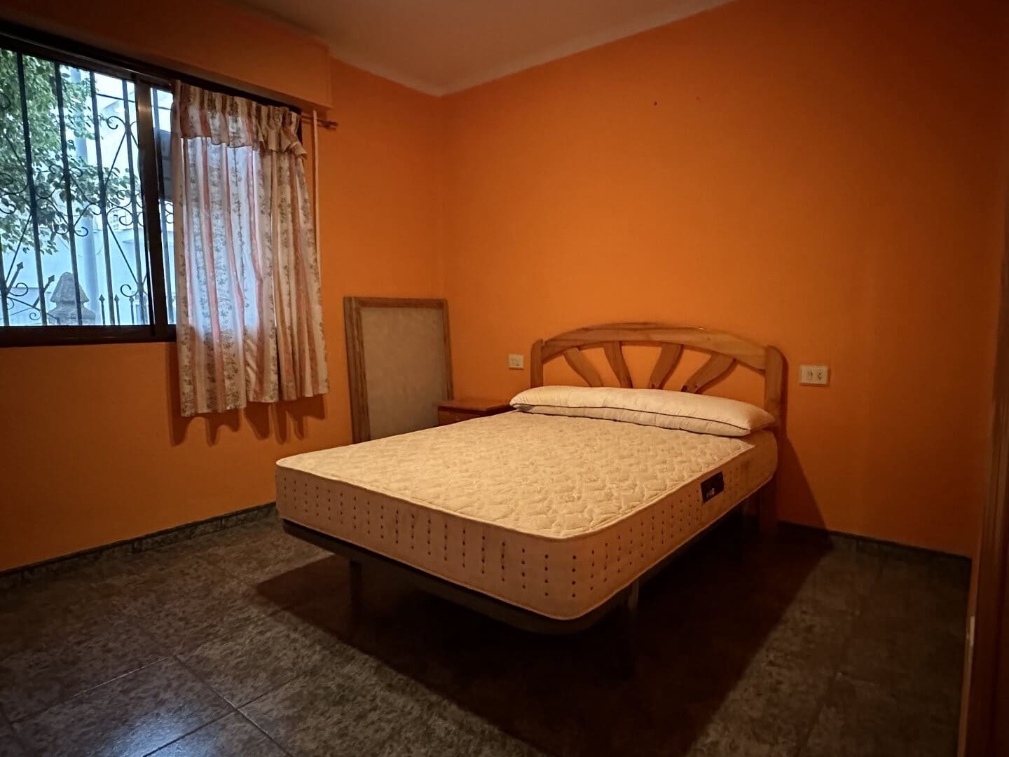 5 makuuhuone Huvila myytävänä paikassa Chilches mukana 
autotalli - 260 000 € (Ref: 8758594)