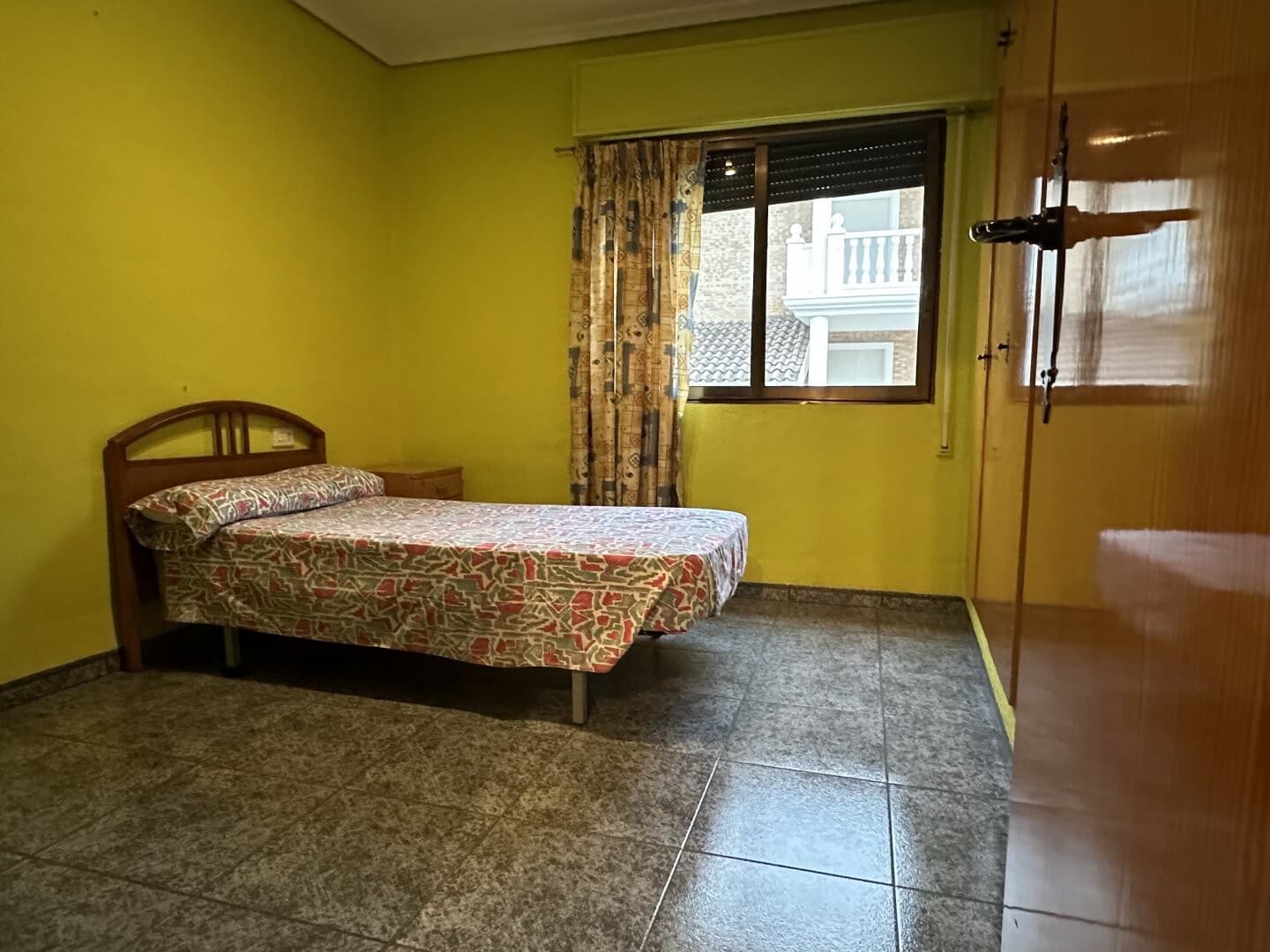 5 makuuhuone Huvila myytävänä paikassa Chilches mukana 
autotalli - 260 000 € (Ref: 8758594)