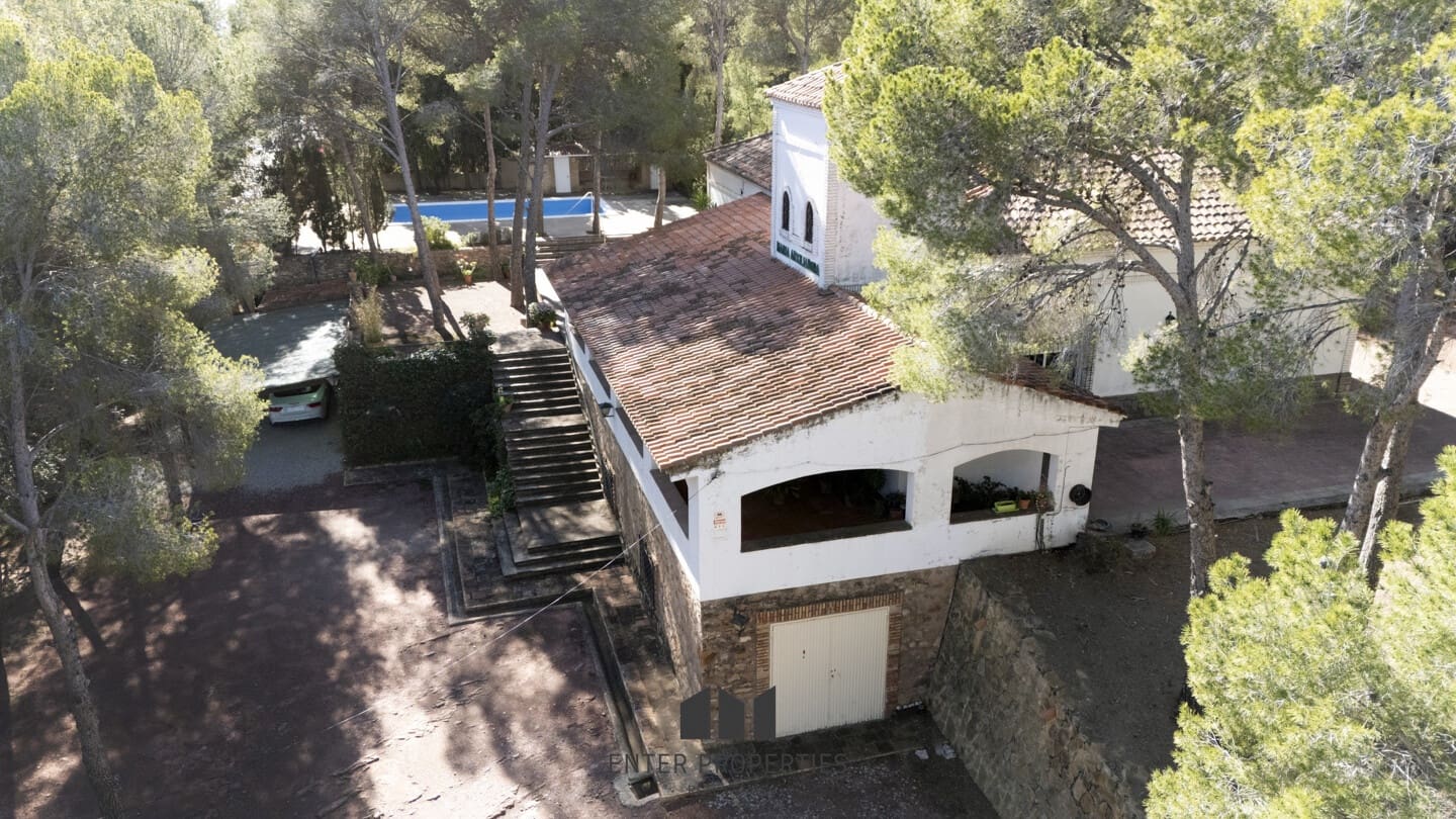 6 soverom Villa til salgs i Naquera med svømmebasseng garasje - € 900 000 (Ref: 8759475)