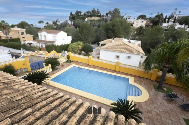 6 soverom Villa til salgs i El Montgó, Dénia med svømmebasseng garasje - € 680 000 (Ref: 8783252)