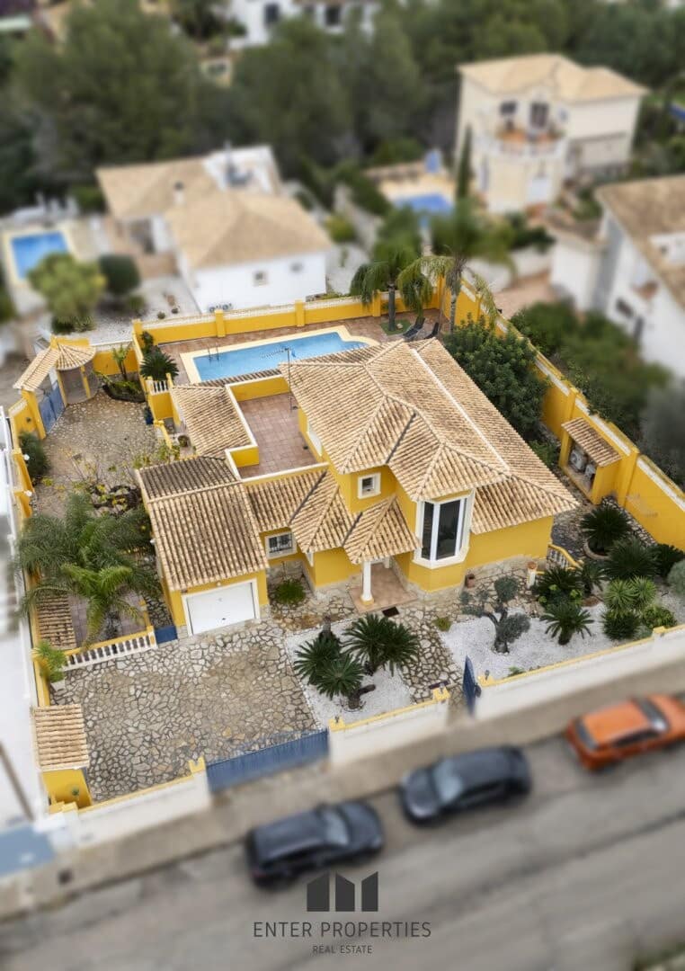 6 soverom Villa til salgs i Denia med svømmebasseng garasje - € 680 000 (Ref: 8783252)