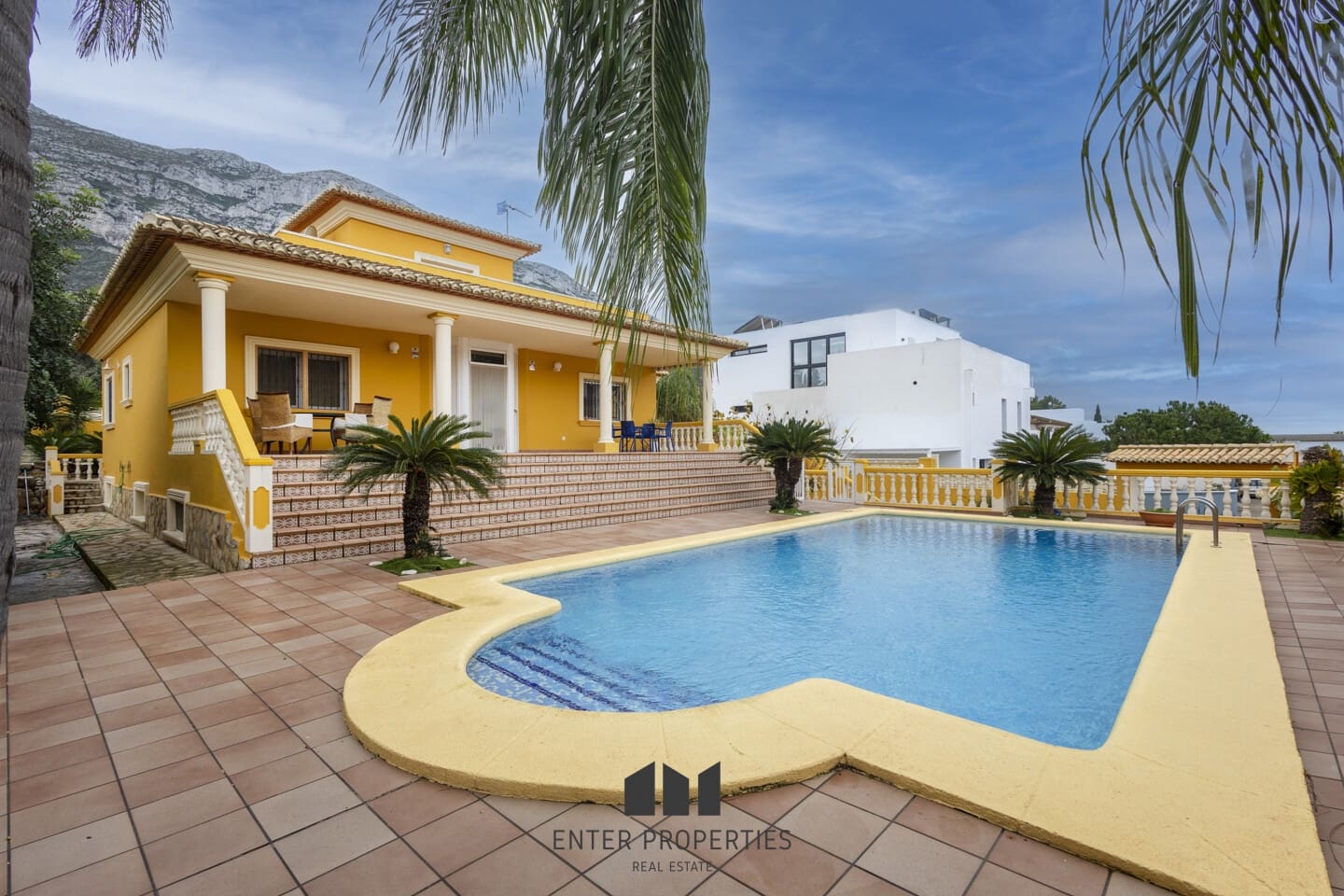 6 soverom Villa til salgs i Denia med svømmebasseng garasje - € 680 000 (Ref: 8783252)