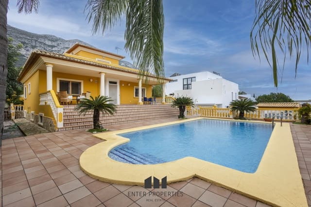 6 soverom Villa til salgs i El Montgó, Dénia med svømmebasseng garasje - € 680 000 (Ref: 8783252)