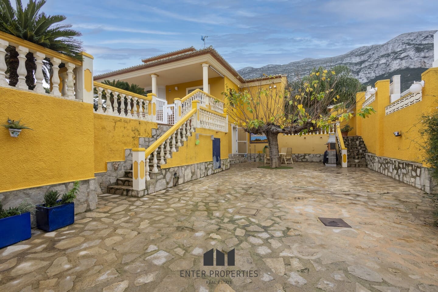 6 soverom Villa til salgs i Denia med svømmebasseng garasje - € 680 000 (Ref: 8783252)