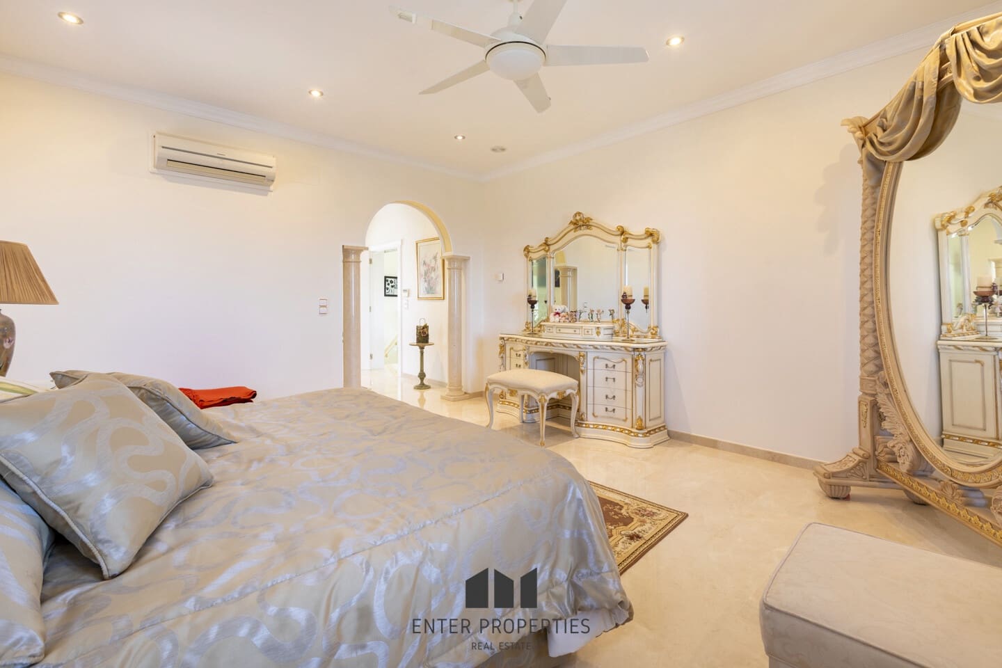 5 soverom Villa til salgs i Denia med svømmebasseng garasje - € 1 200 000 (Ref: 8797043)