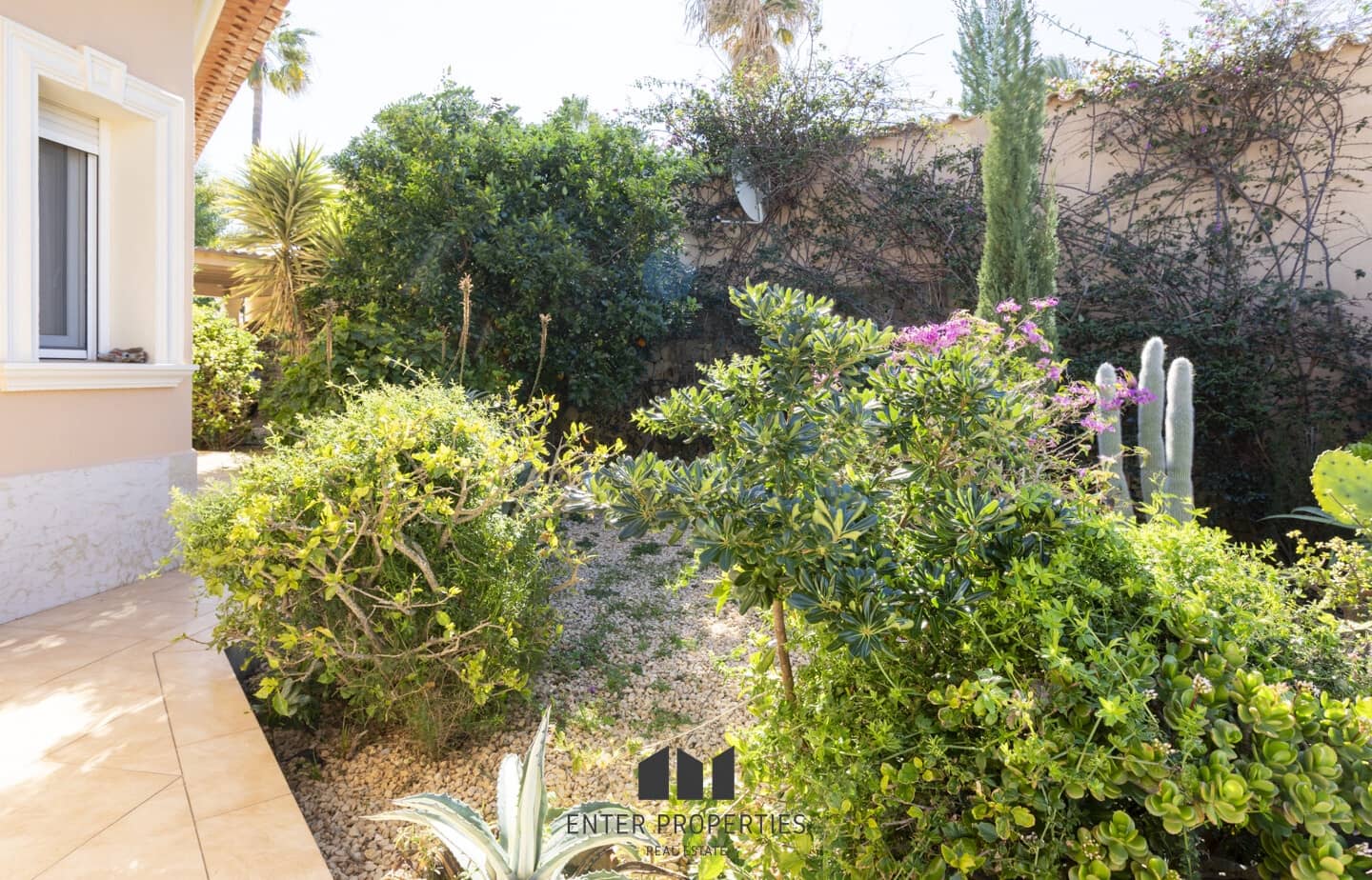 5 soverom Villa til salgs i Denia med svømmebasseng garasje - € 1 200 000 (Ref: 8797043)