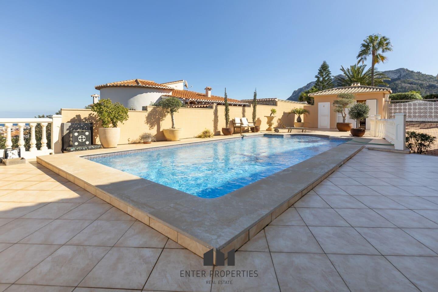 5 soverom Villa til salgs i Denia med svømmebasseng garasje - € 1 200 000 (Ref: 8797043)