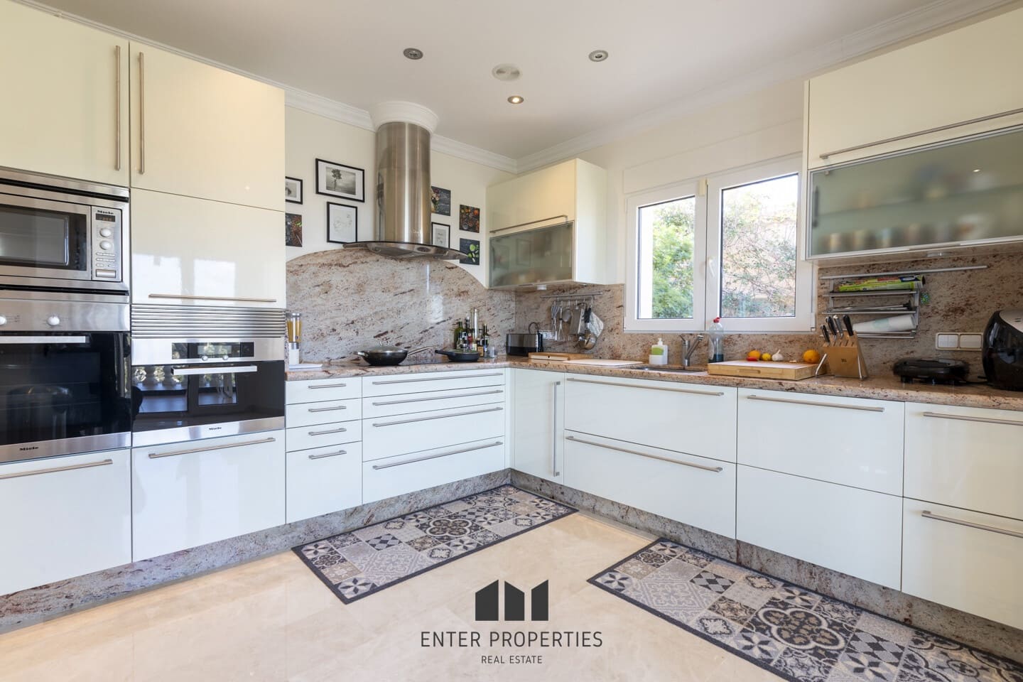 5 soverom Villa til salgs i Denia med svømmebasseng garasje - € 1 200 000 (Ref: 8797043)