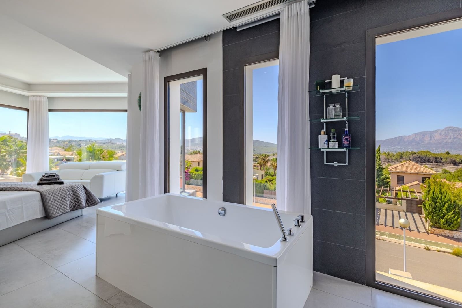 5 soveværelse Villa til salg i Javea / Xabia med swimmingpool - € 2.350.000 (Ref: 8809073)