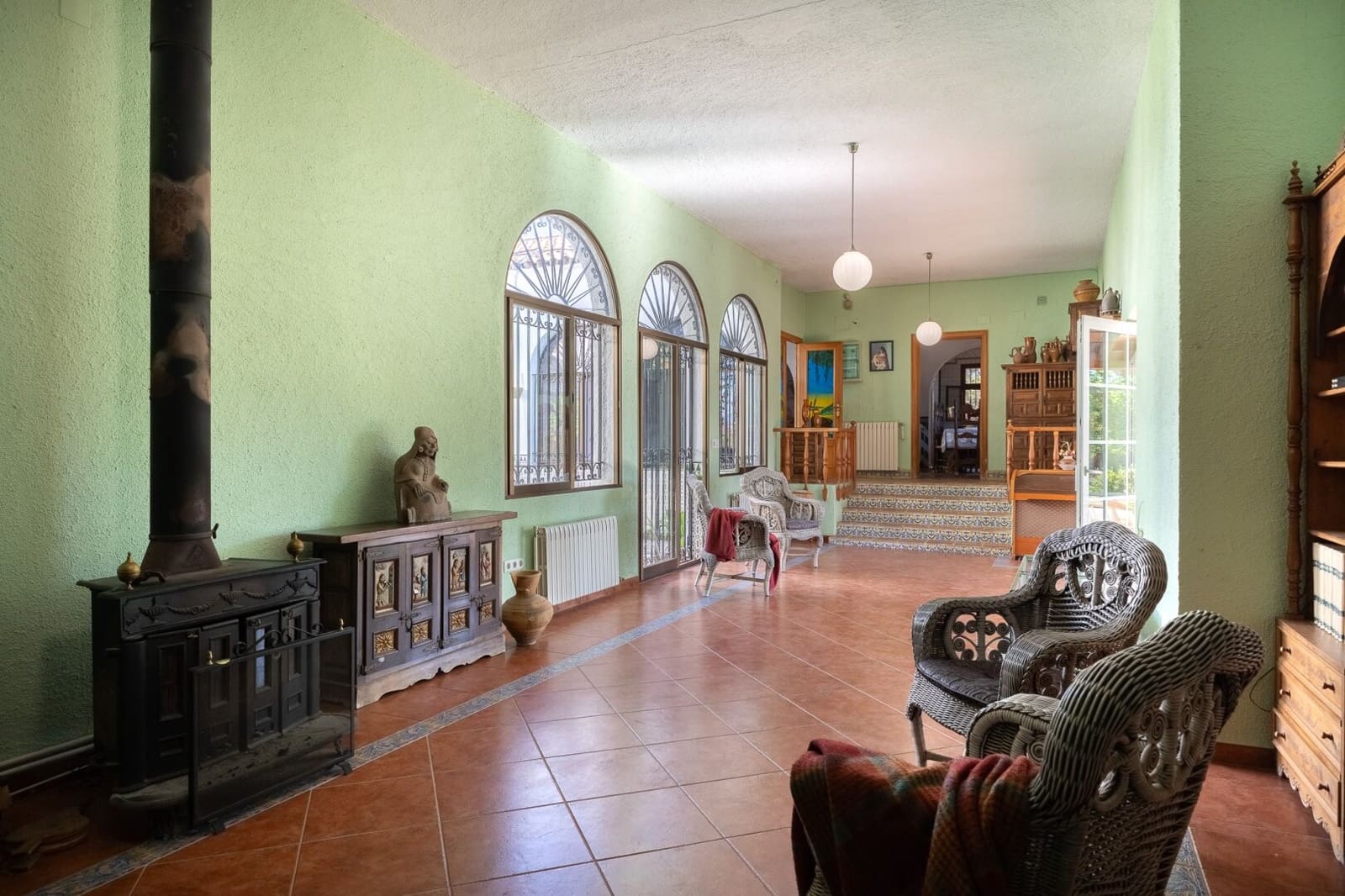 7 soveværelse Villa til salg i La Pobla de Vallbona med swimmingpool garage - € 830.000 (Ref: 8809074)