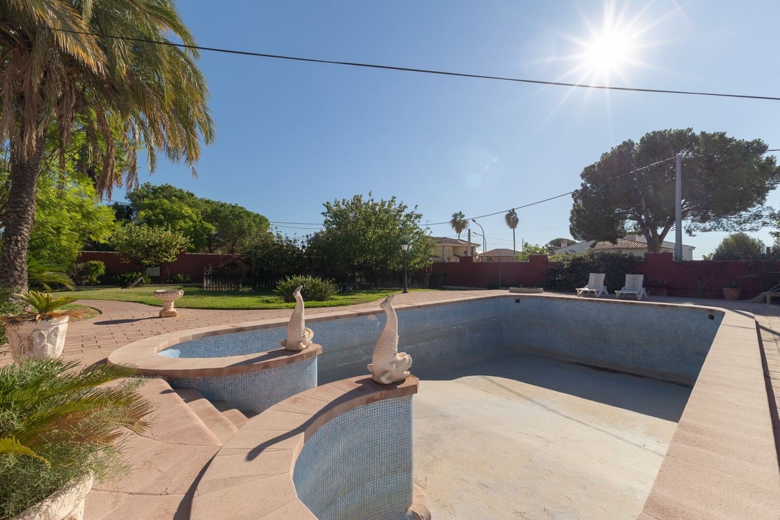 7 soveværelse Villa til salg i La Pobla de Vallbona med swimmingpool garage - € 830.000 (Ref: 8809074)