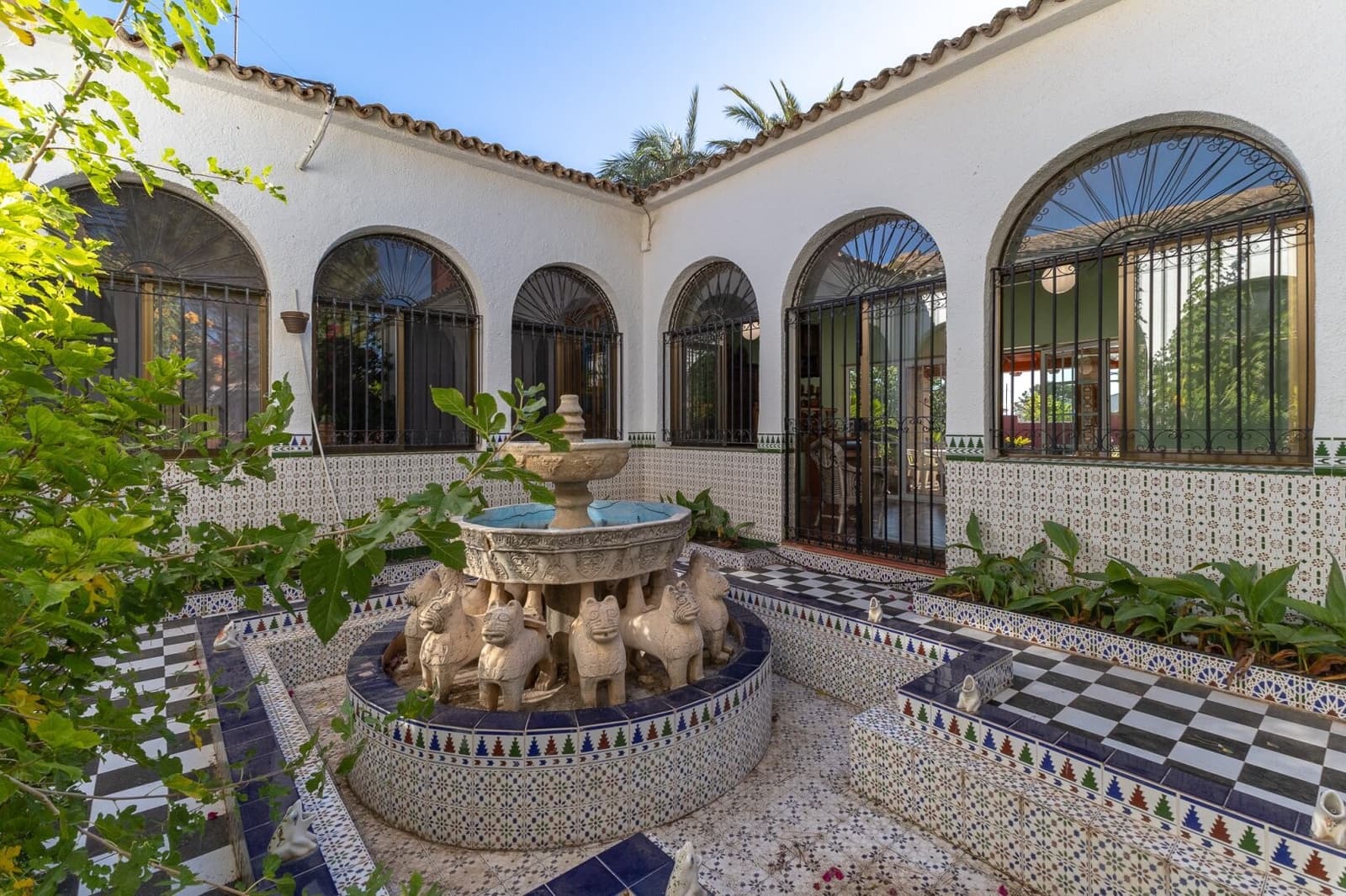 7 soveværelse Villa til salg i La Pobla de Vallbona med swimmingpool garage - € 830.000 (Ref: 8809074)