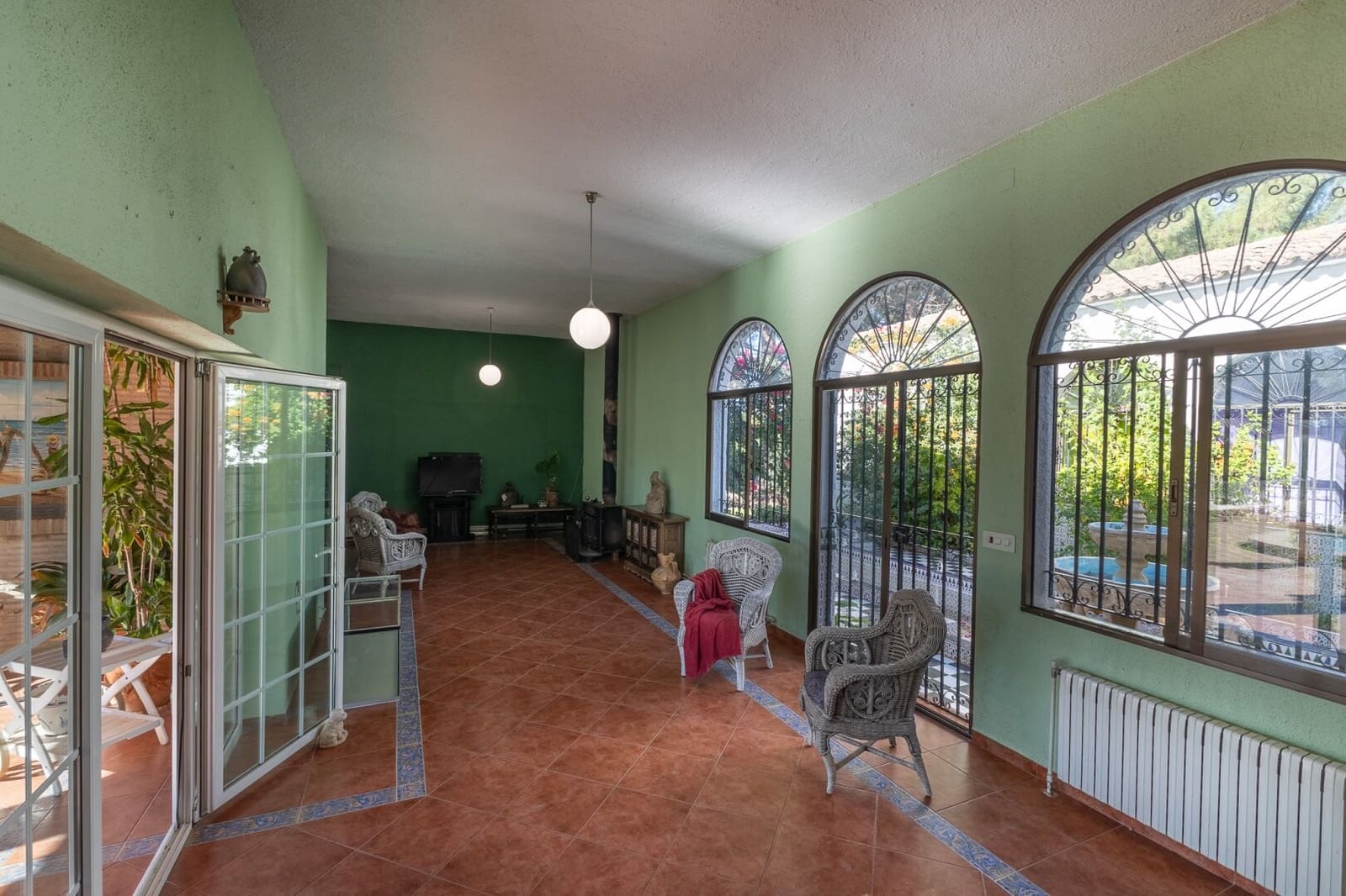 7 soveværelse Villa til salg i La Pobla de Vallbona med swimmingpool garage - € 830.000 (Ref: 8809074)