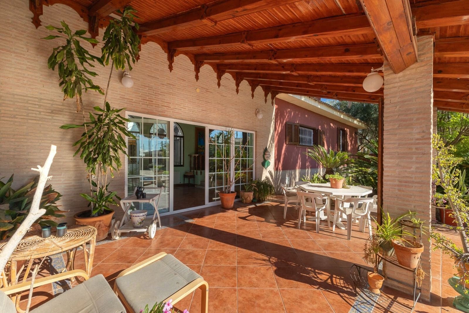 7 soveværelse Villa til salg i La Pobla de Vallbona med swimmingpool garage - € 830.000 (Ref: 8809074)