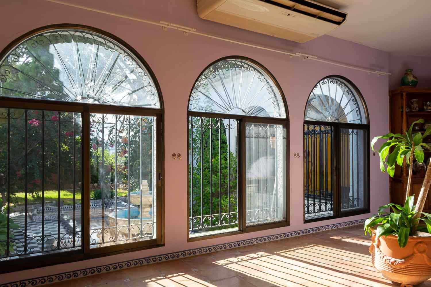 7 soveværelse Villa til salg i La Pobla de Vallbona med swimmingpool garage - € 830.000 (Ref: 8809074)