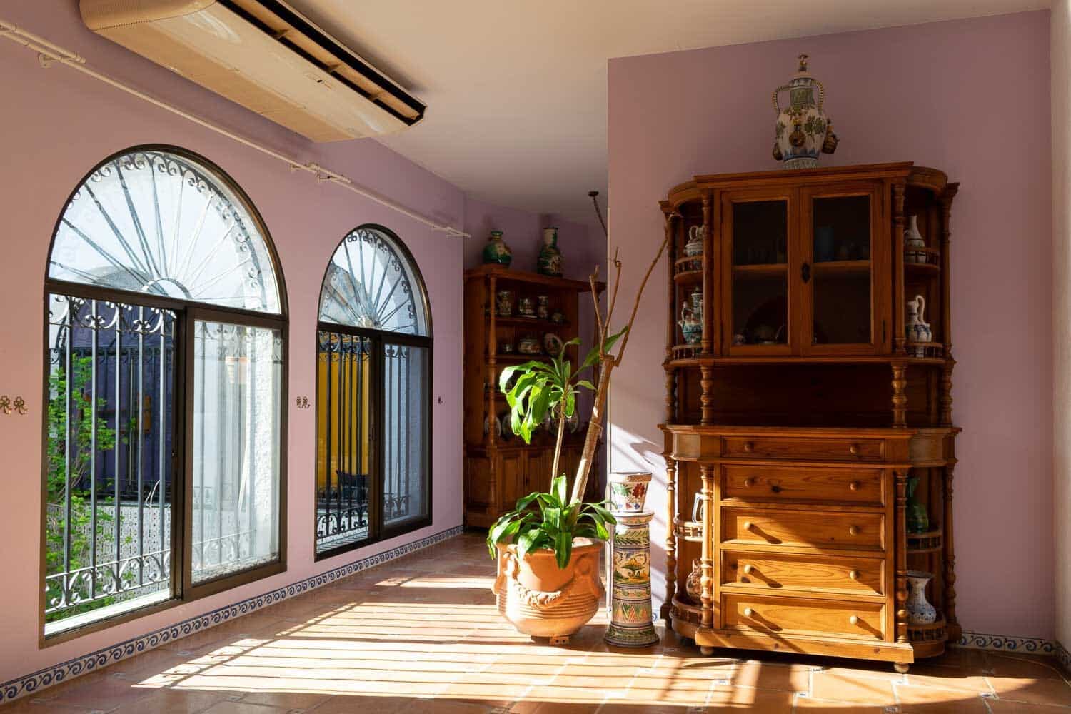 7 soveværelse Villa til salg i La Pobla de Vallbona med swimmingpool garage - € 830.000 (Ref: 8809074)