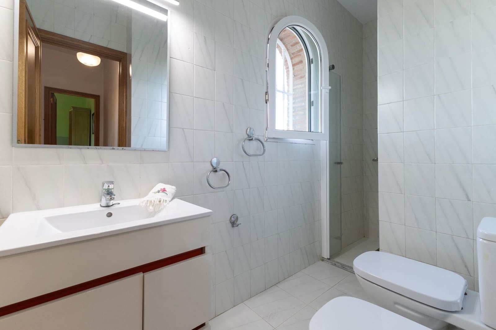 7 soveværelse Villa til salg i La Pobla de Vallbona med swimmingpool garage - € 830.000 (Ref: 8809074)