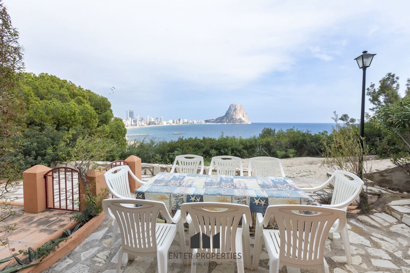 3 soveværelse Semi-Rækkehus til salg i Calpe / Calp med swimmingpool - € 499.000 (Ref: 8836201)