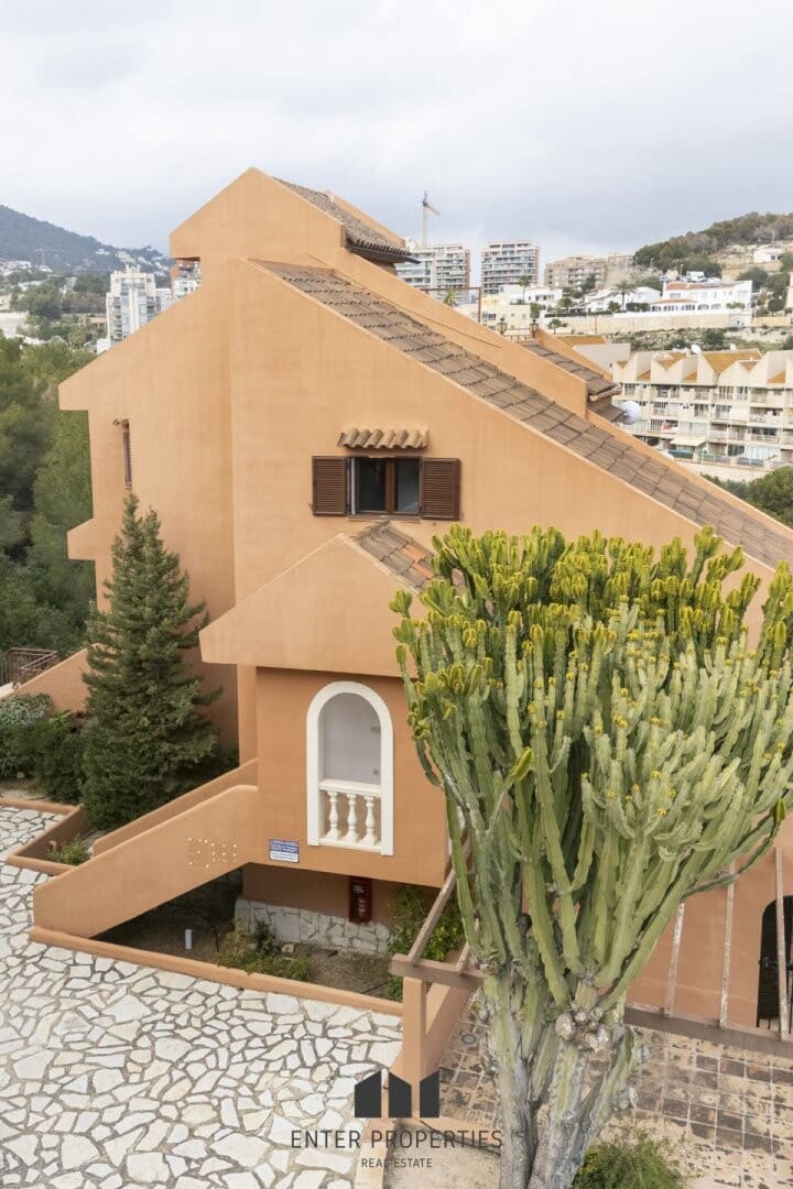 3 soveværelse Semi-Rækkehus til salg i Calpe / Calp med swimmingpool - € 499.000 (Ref: 8836201)