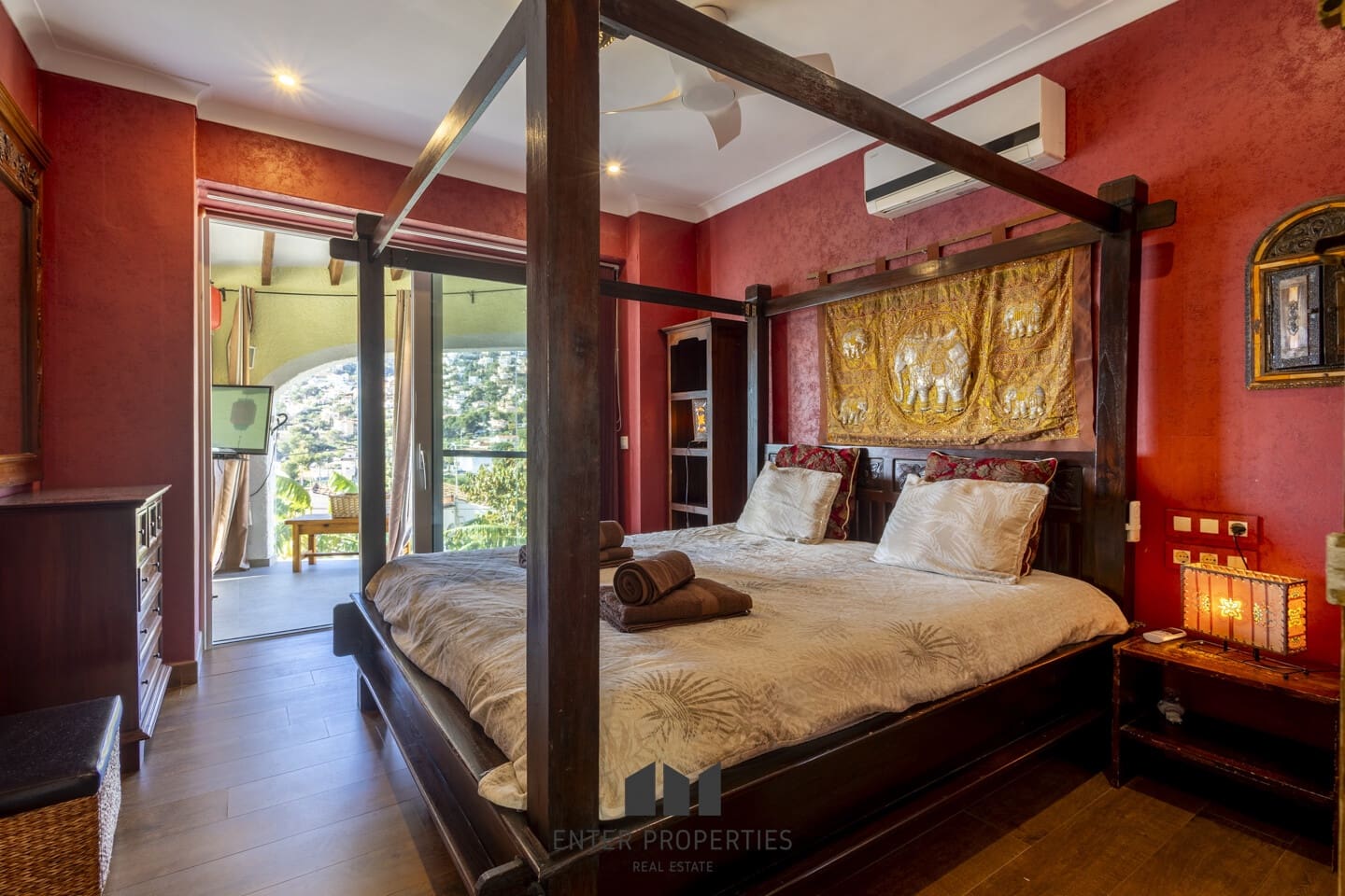 5 soveværelse Villa til salg i Calpe / Calp med swimmingpool garage - € 1.100.000 (Ref: 8875123)