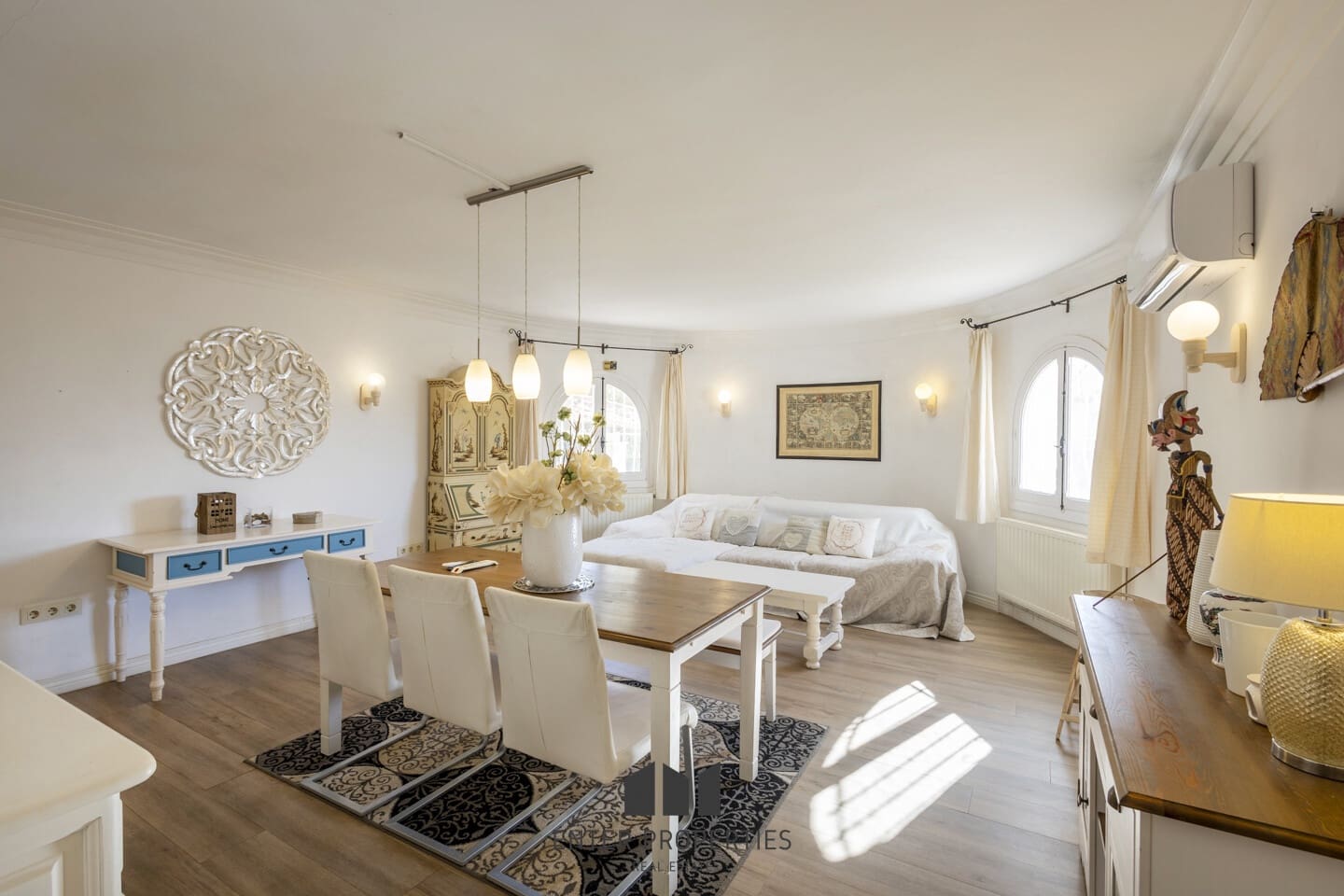 5 soveværelse Villa til salg i Calpe / Calp med swimmingpool garage - € 1.100.000 (Ref: 8875123)