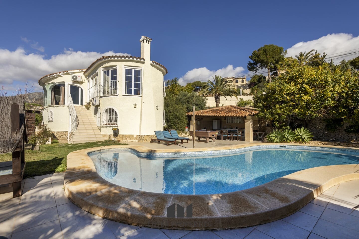 5 soveværelse Villa til salg i Calpe / Calp med swimmingpool garage - € 1.100.000 (Ref: 8875123)