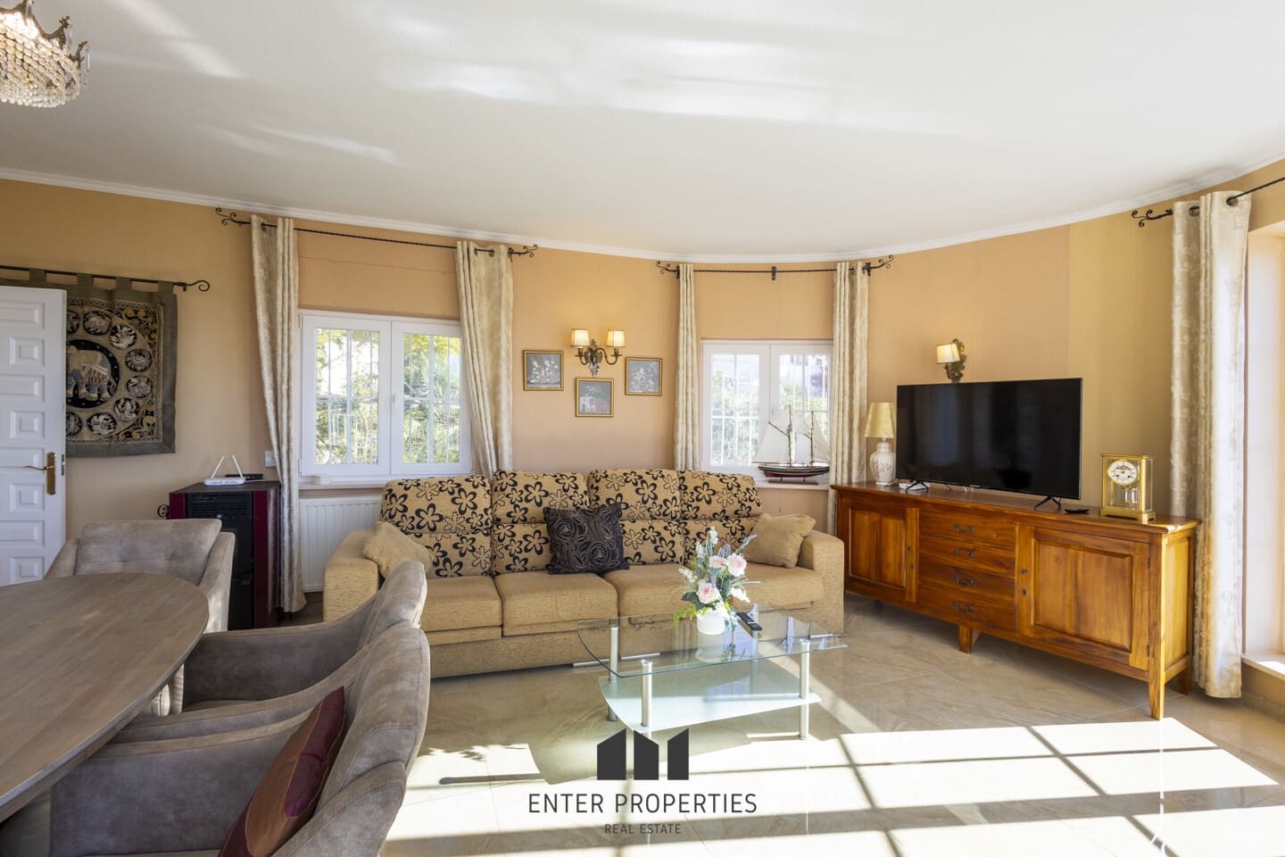 5 soveværelse Villa til salg i Calpe / Calp med swimmingpool garage - € 1.100.000 (Ref: 8875123)