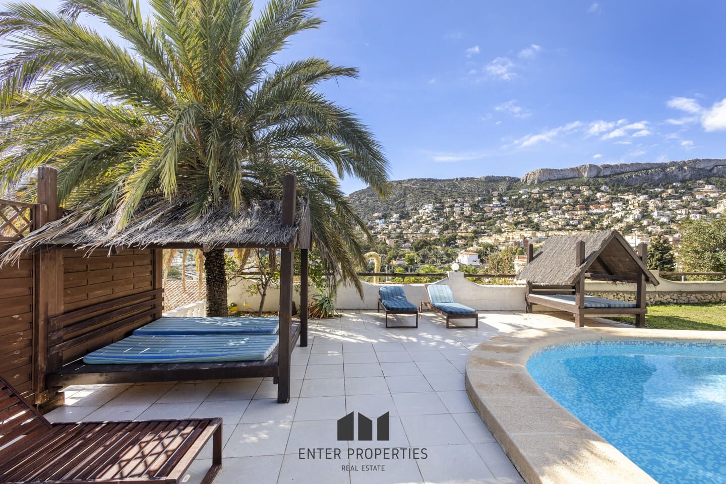 5 soveværelse Villa til salg i Calpe / Calp med swimmingpool garage - € 1.100.000 (Ref: 8875123)