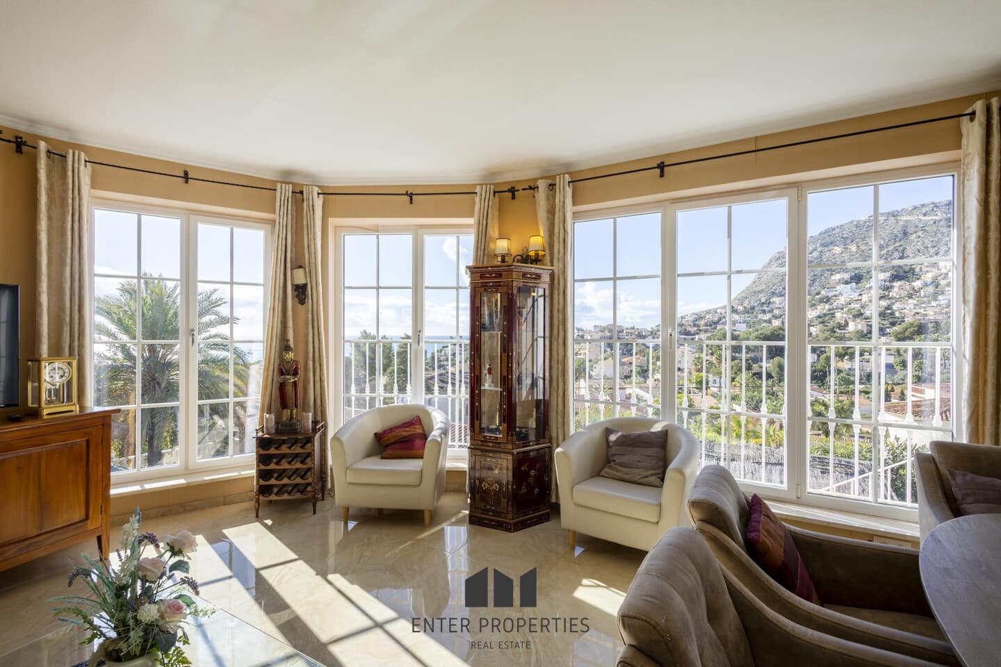 5 soveværelse Villa til salg i Calpe / Calp med swimmingpool garage - € 1.100.000 (Ref: 8875123)