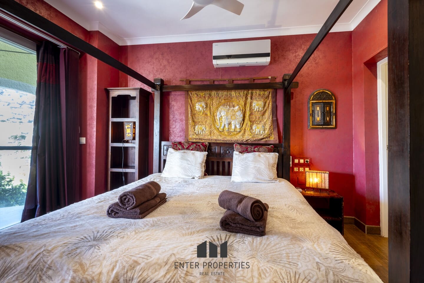 5 soveværelse Villa til salg i Calpe / Calp med swimmingpool garage - € 1.100.000 (Ref: 8875123)