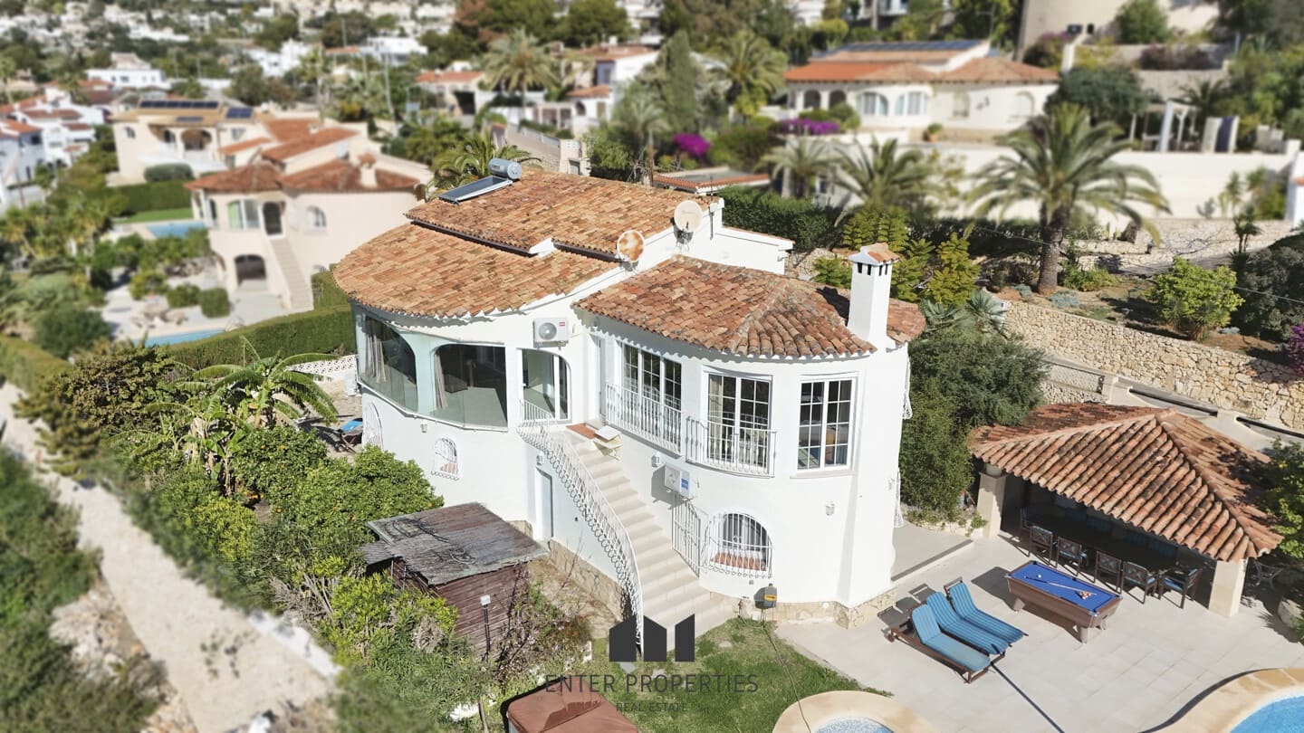 5 soveværelse Villa til salg i Calpe / Calp med swimmingpool garage - € 1.100.000 (Ref: 8875123)