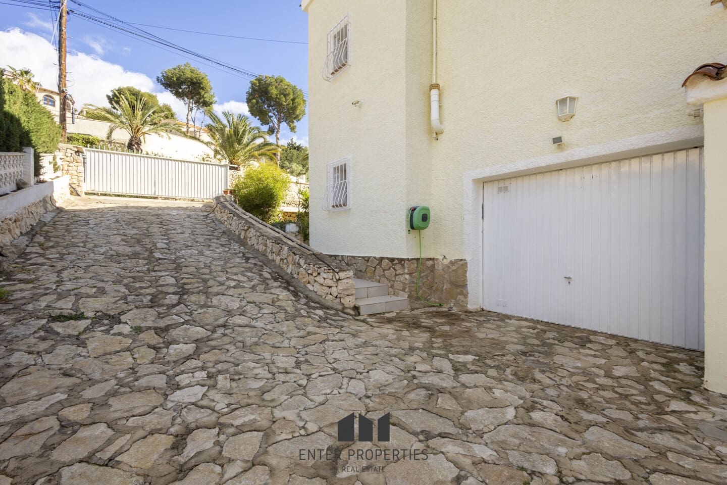 5 soveværelse Villa til salg i Calpe / Calp med swimmingpool garage - € 1.100.000 (Ref: 8875123)