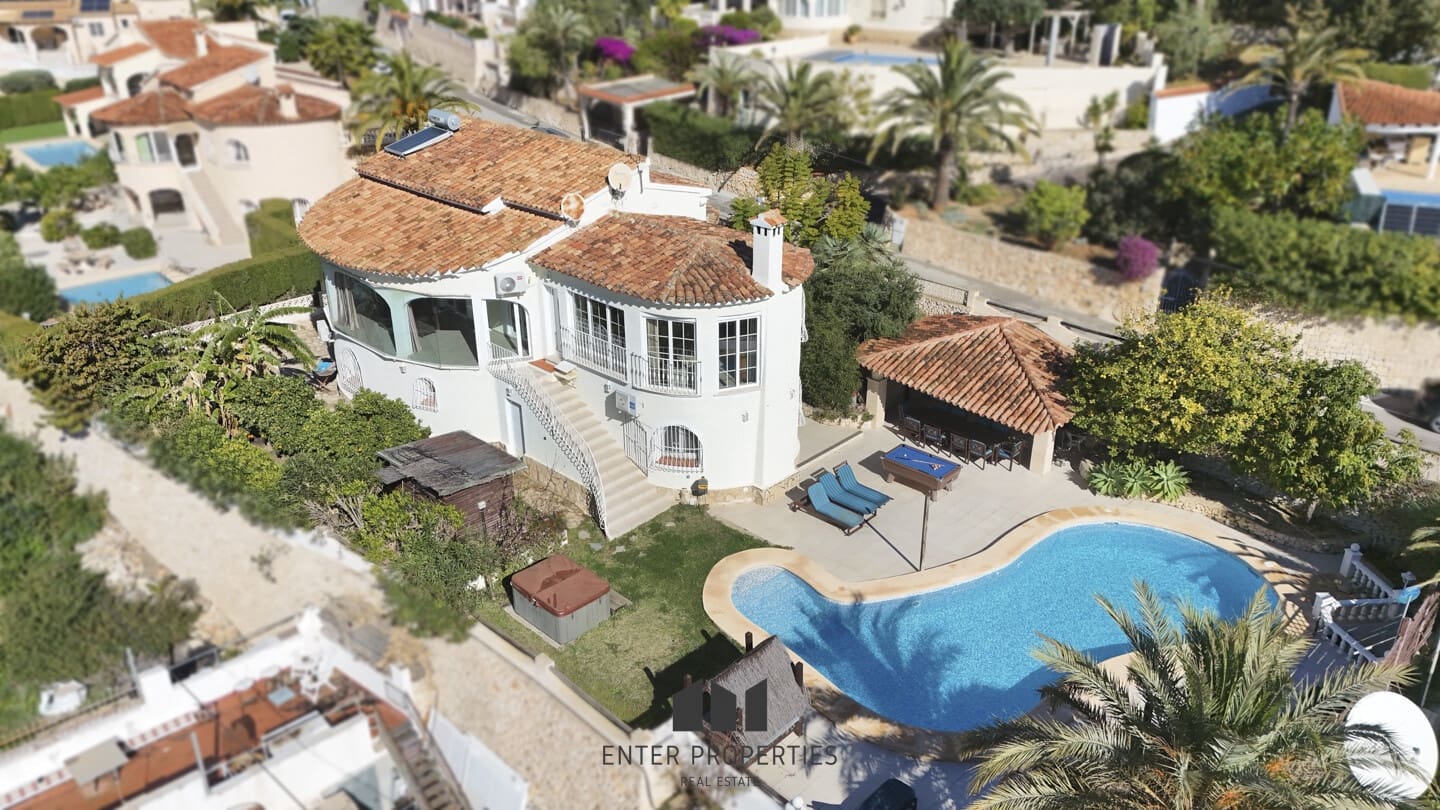 5 soveværelse Villa til salg i Calpe / Calp med swimmingpool garage - € 1.100.000 (Ref: 8875123)