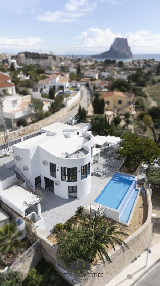 5 soveværelse Villa til salg i Calpe / Calp med swimmingpool garage - € 1.200.000 (Ref: 8879167)