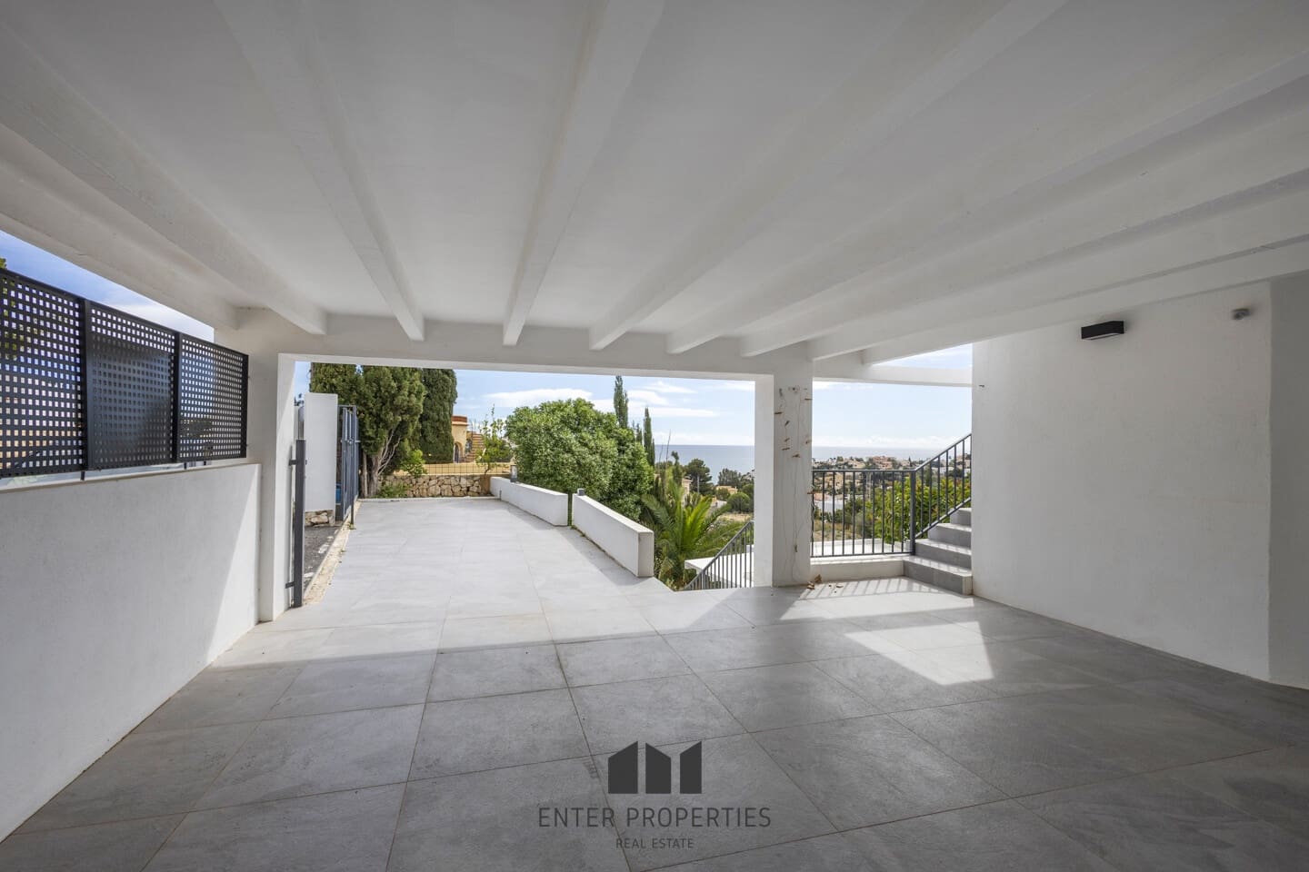 5 soveværelse Villa til salg i Calpe / Calp med swimmingpool garage - € 1.200.000 (Ref: 8879167)