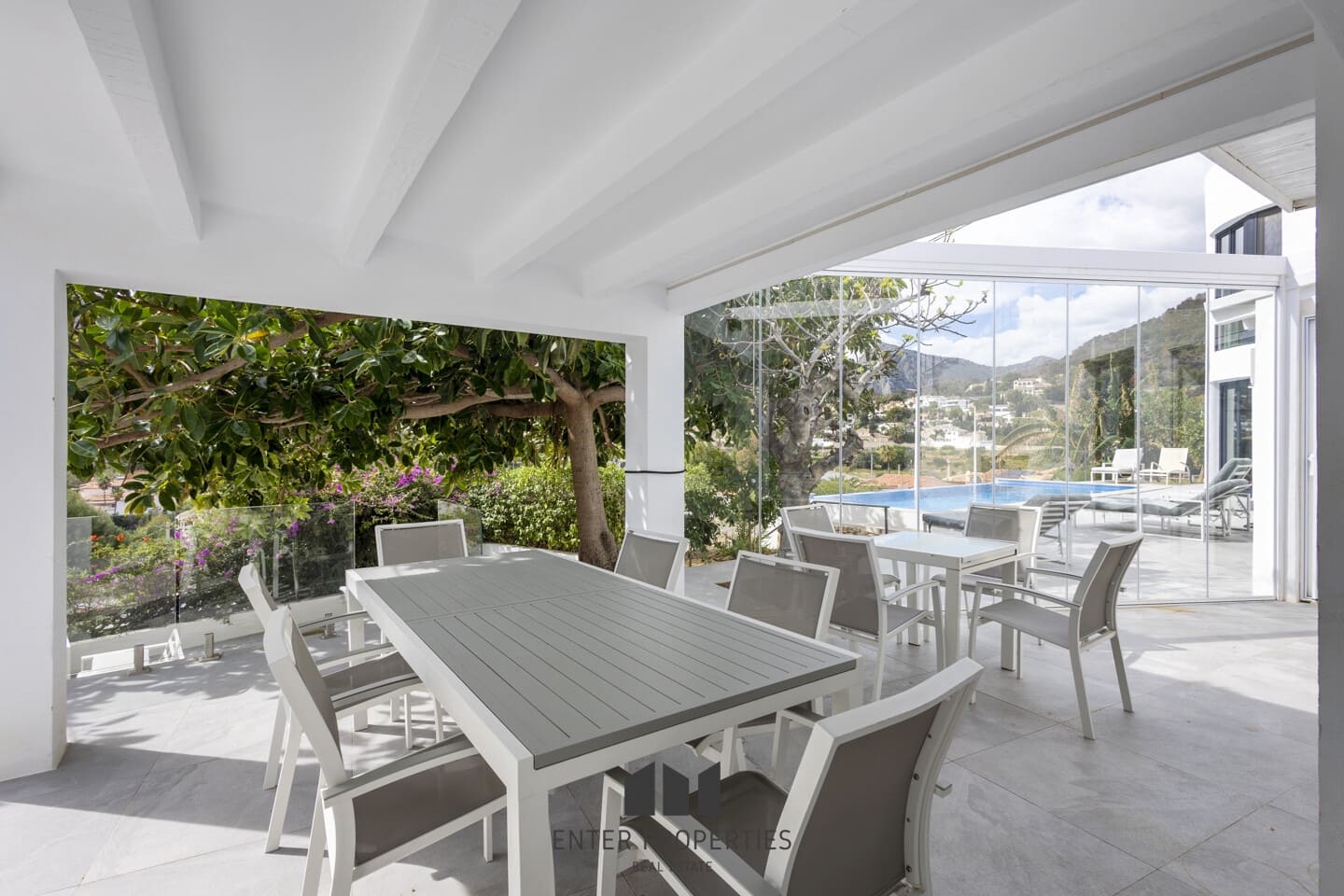 5 soveværelse Villa til salg i Calpe / Calp med swimmingpool garage - € 1.200.000 (Ref: 8879167)