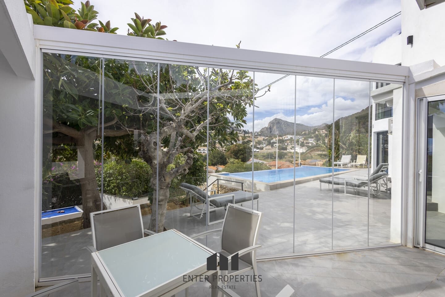 5 soveværelse Villa til salg i Calpe / Calp med swimmingpool garage - € 1.200.000 (Ref: 8879167)
