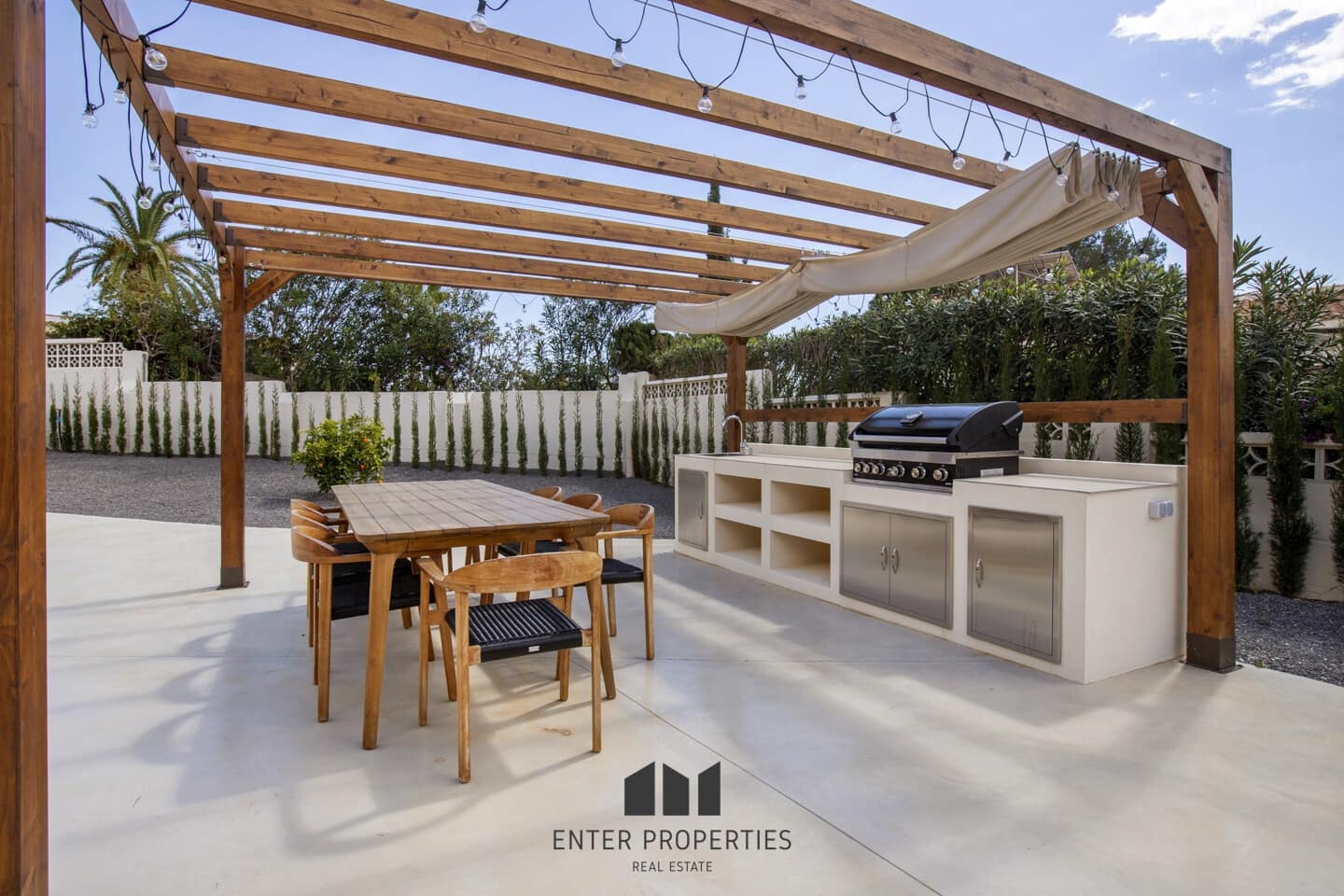 4 makuuhuone Huvila myytävänä paikassa Altea mukana uima-altaan - 1 390 000 € (Ref: 8910732)