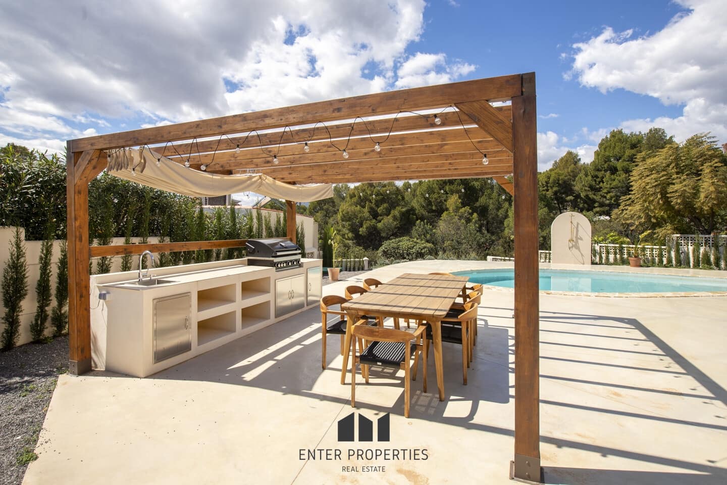 4 makuuhuone Huvila myytävänä paikassa Altea mukana uima-altaan - 1 390 000 € (Ref: 8910732)