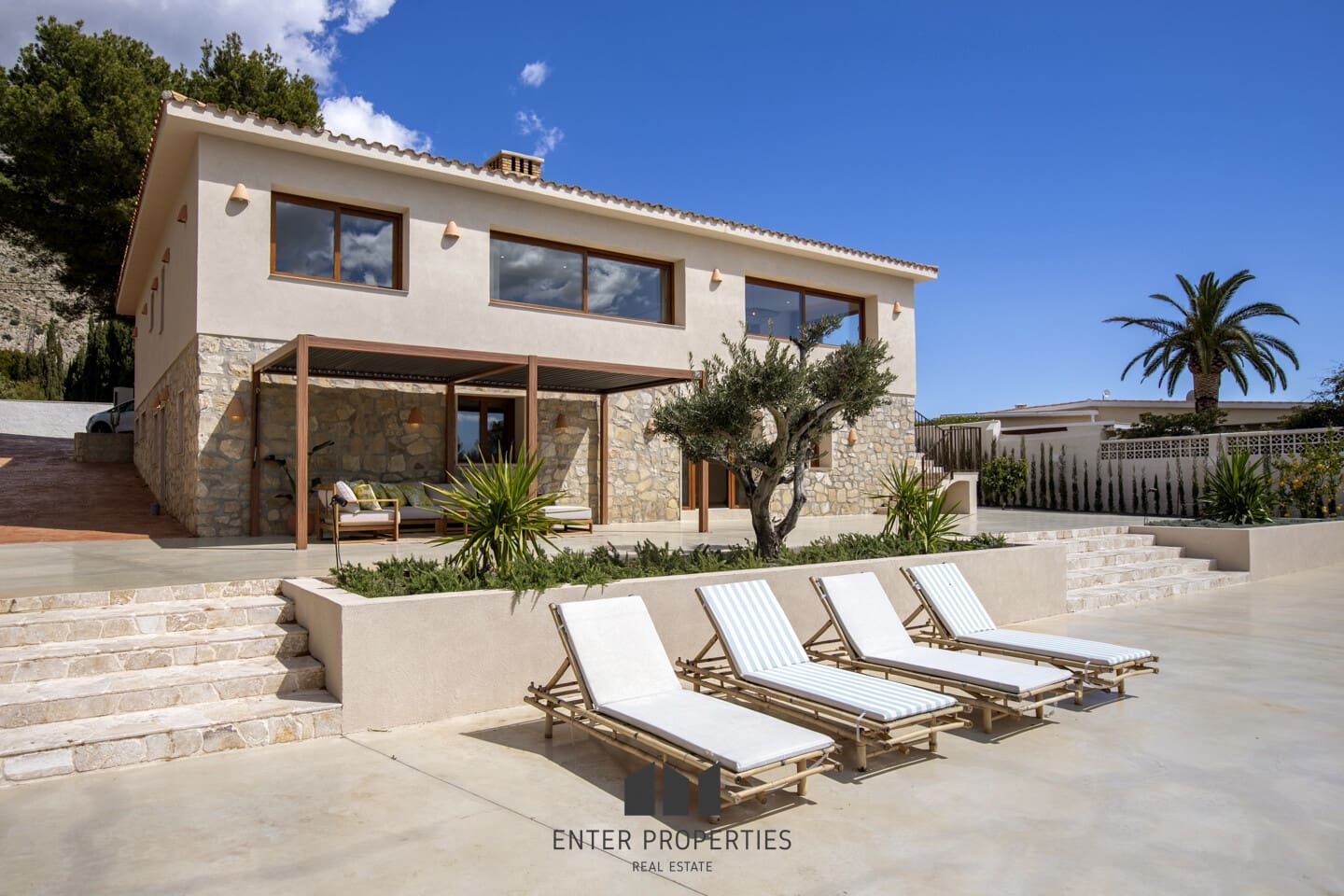 4 makuuhuone Huvila myytävänä paikassa Altea mukana uima-altaan - 1 390 000 € (Ref: 8910732)