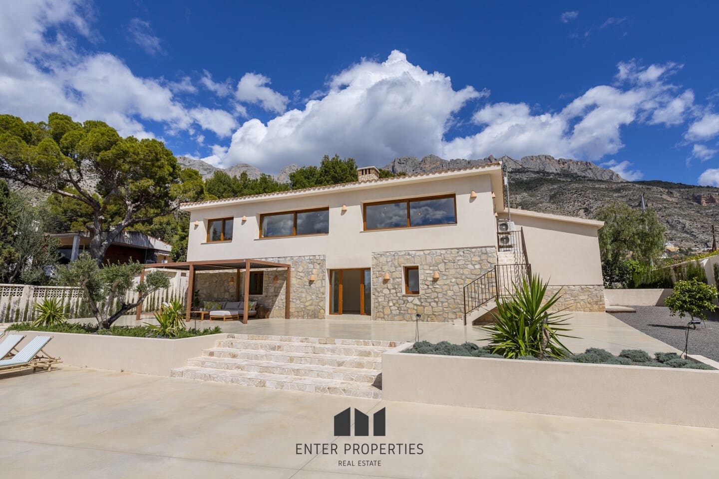 4 makuuhuone Huvila myytävänä paikassa Altea mukana uima-altaan - 1 390 000 € (Ref: 8910732)