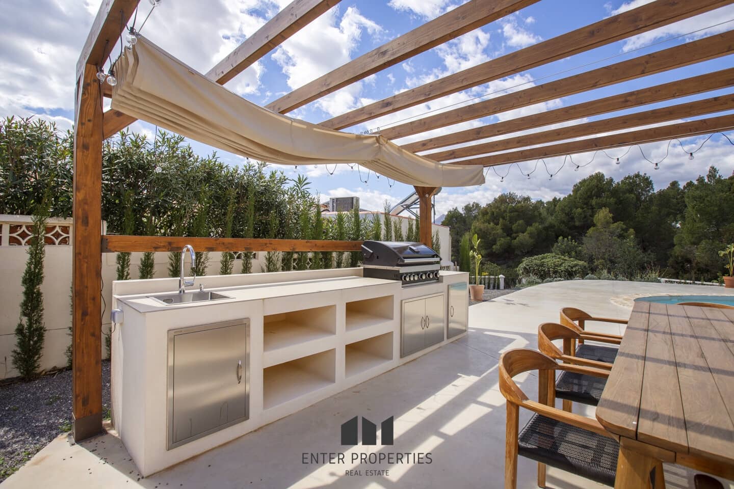 4 makuuhuone Huvila myytävänä paikassa Altea mukana uima-altaan - 1 390 000 € (Ref: 8910732)