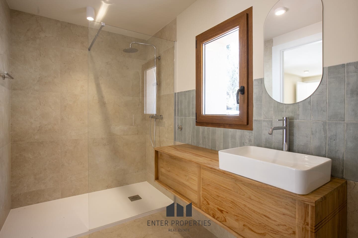 4 makuuhuone Huvila myytävänä paikassa Altea mukana uima-altaan - 1 390 000 € (Ref: 8910732)